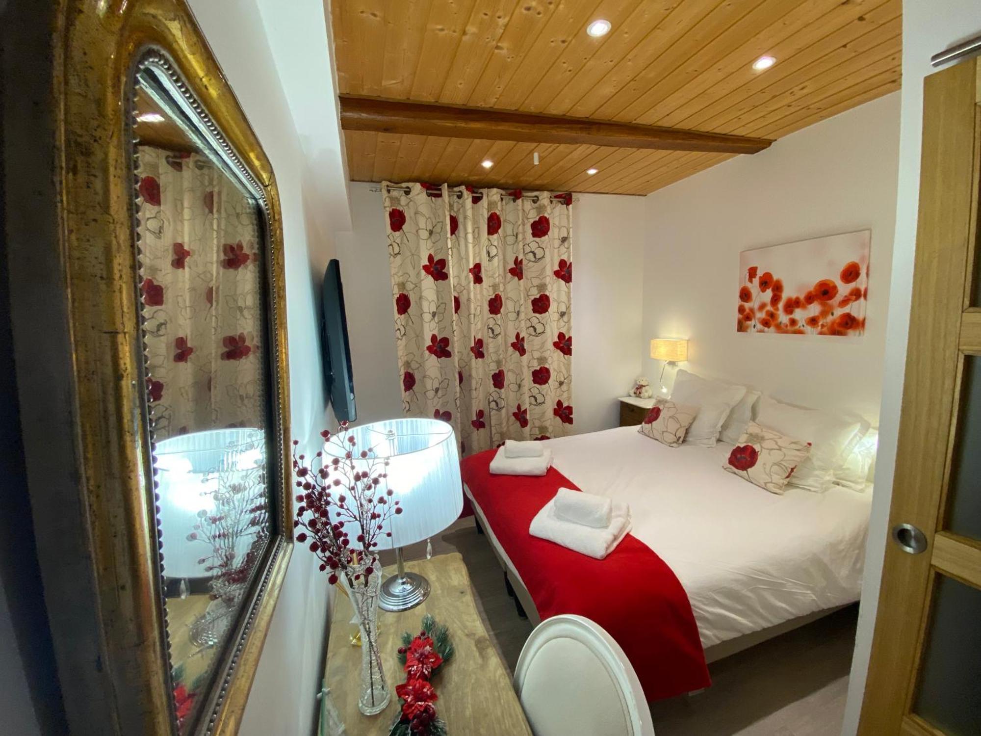 Relais Des Alpes Hotel Guillaumes Exterior foto